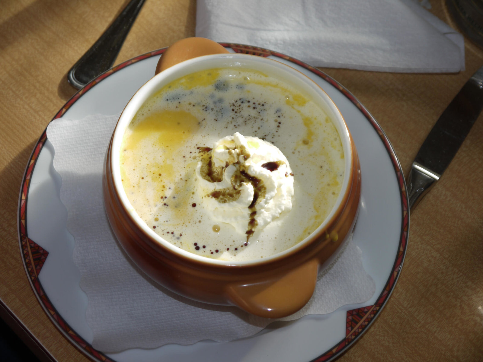 Suppe im Dorfgasthaus Halltal